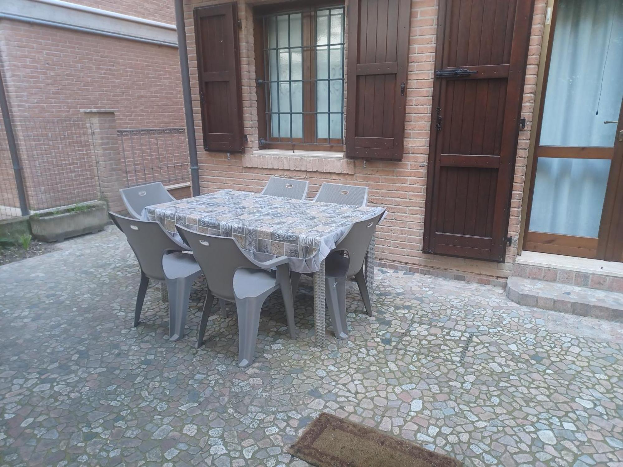 Dam Home Modena Exterior photo